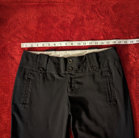 Mossimo Cropped Pants, Black- Size 6 - Picture 3 of 7